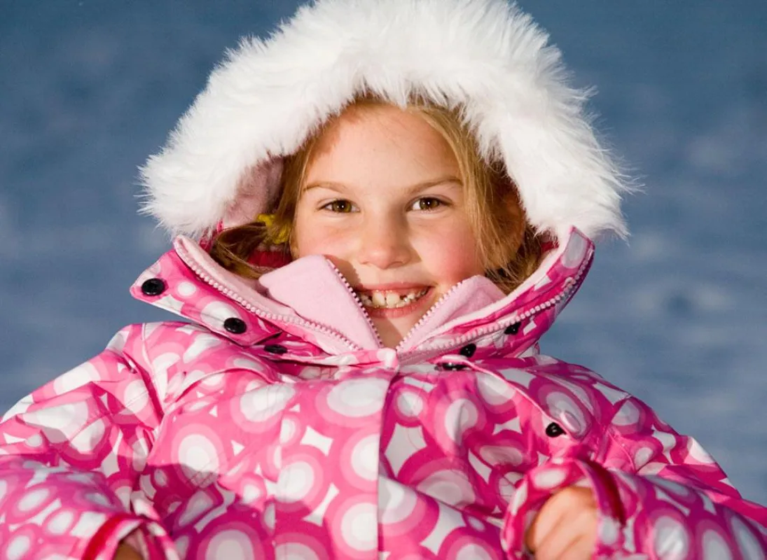 Rundum warm eingemummelt: Anna mit ihrer Lieblingsjacke Paradiso von Trespass