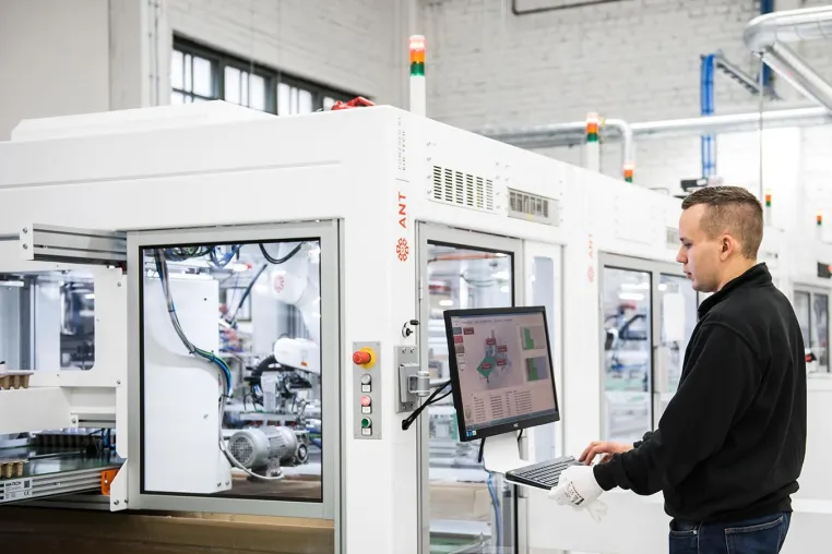 Bild: 3 einfachen Schritten die Fertigung von Offshoring auf Rightshoring umzustellen