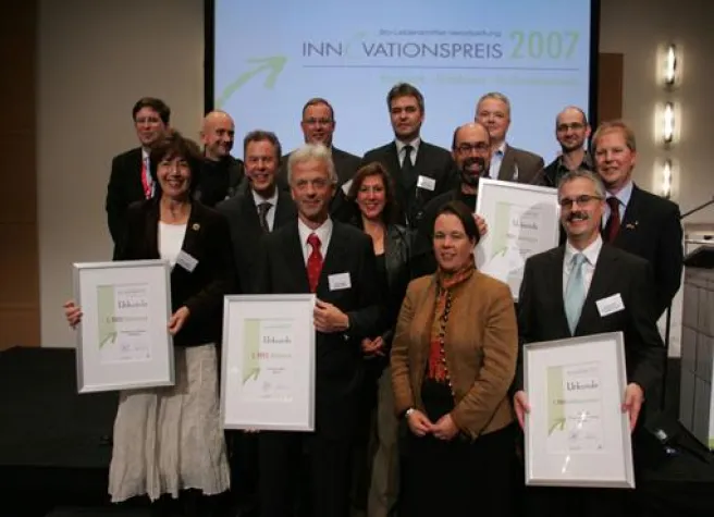 Bio-Betriebe mit Vorbildcharakter - Auszeichnung mit dem Innovationspreis Bio-Lebensmittel-Verarbeitung 2007 Bild: Bio-Betriebe mit Vorbildcharakter - Auszeichnung mit dem Innovationspreis Bio-Lebensmittel-Verarbeitung 2007