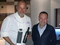 Bild: Weltklasse-Olivenöl: Star-Koch Frank Rosin baut sein Wein- und Feinkost-Label "by Rosin" weiter aus