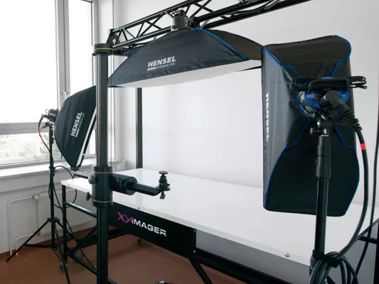 Auftrag über Lieferung modernster Studio- und Computertechnik für Hochschule Merseburg Bild: Auftrag über Lieferung modernster Studio- und Computertechnik für Hochschule Merseburg