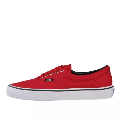 Bild: „Off The Wall" und in die Regale von Foot Locker - die neue Vans Kollektion