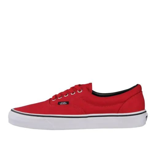 Bild: „Off The Wall" und in die Regale von Foot Locker - die neue Vans Kollektion