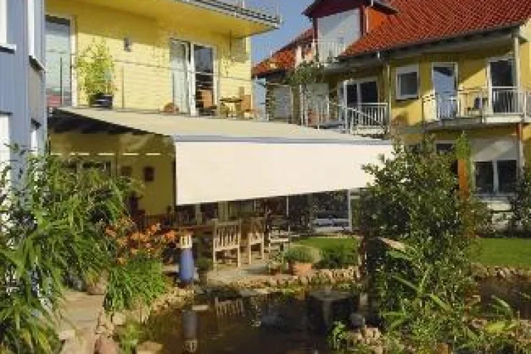 Bild: Markisen - Deutschlands beliebtester Sonnenschutz, Ein schattiges Plätzchen