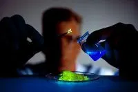 Bild: HDT-Seminare „Neuartige elektrisch leitende Kunststoffe“ und „Kunststoffe und EMV“