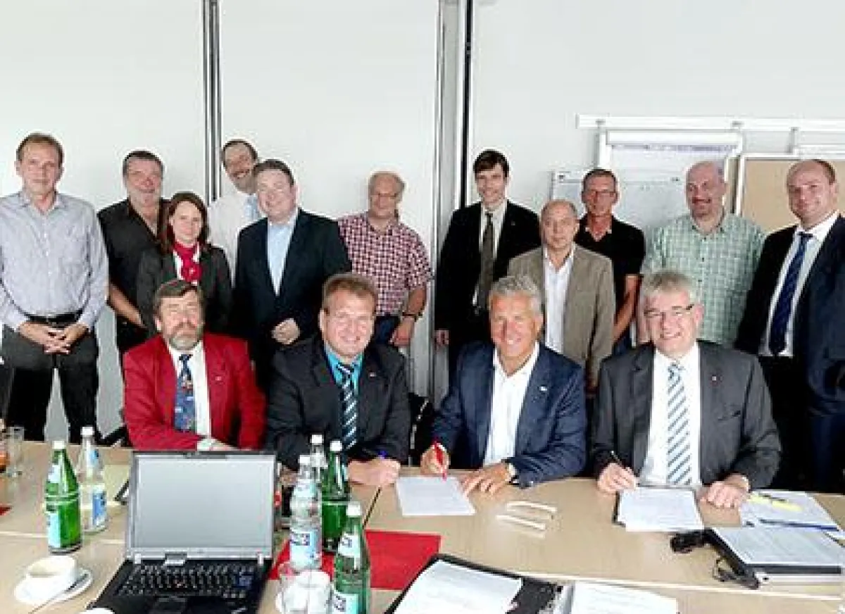 EVG und VGZ handelten in Berlin den Branchenzuschlagstarif aus.