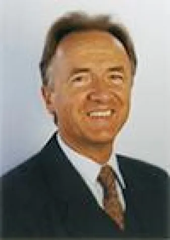 Bild: Hobby-Autor aus Germering gewinnt literarischen Förderpreis