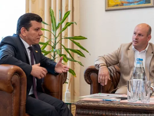 Bild: Interview mit dem Außerordentlichen und Bevollmächtigten Botschafter der Republik Tadschikistan in Deutschland