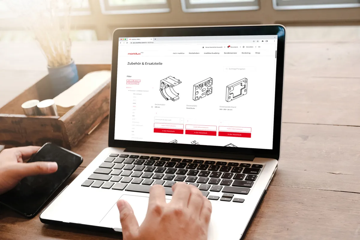 Mit einem neuen Webshop möchte markilux das Bestellen für den Fachhandel noch komfortabler gestalten (© markilux)