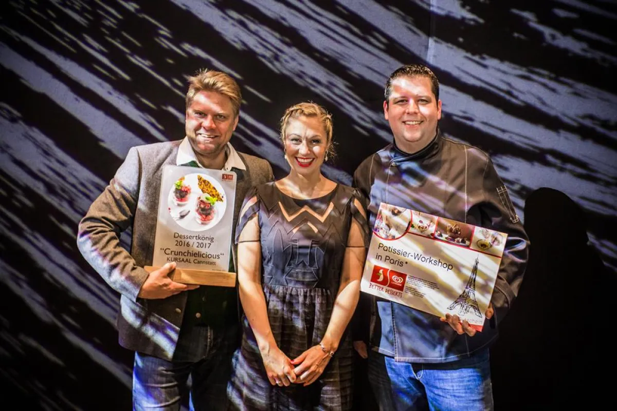 Aktionsbotschafterin Ruth Moschner mit den Siegern Marco Grenz (links) und Sascha Svoboda (rechts).