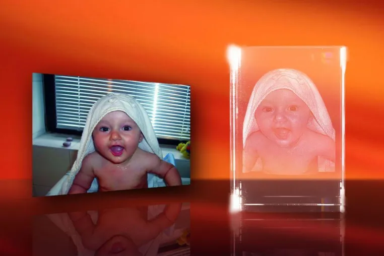 Liebesbeweis zum Muttertag: ein 3D Laser Foto als außergewöhnliche Geschenkidee Bild: Liebesbeweis zum Muttertag: ein 3D Laser Foto als außergewöhnliche Geschenkidee