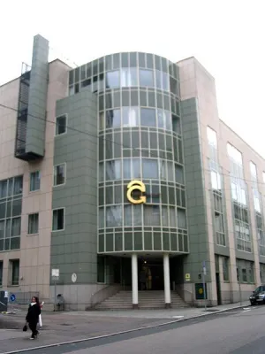 Bild: Peinlichkeiten im Verwaltungsgericht Stuttgart - Protokollführer ergreift das Wort und erteilt Rechtsrat
