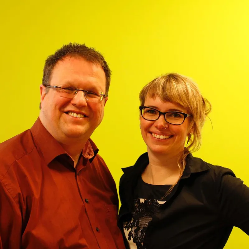 Die Gründer Max Ciolek und Janine Navarro