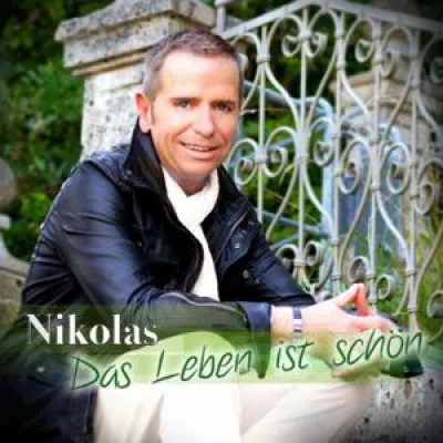 Nikolas – Leichtfüßig, seriös und mit der Extra-Portion Leidenschaft Bild: Nikolas – Leichtfüßig, seriös und mit der Extra-Portion Leidenschaft