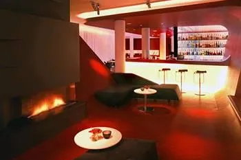 Bild: Coole Hotels für CSD-Fans - Die besten Hotels zur Parade in Berlin, empfohlen von hotels.com