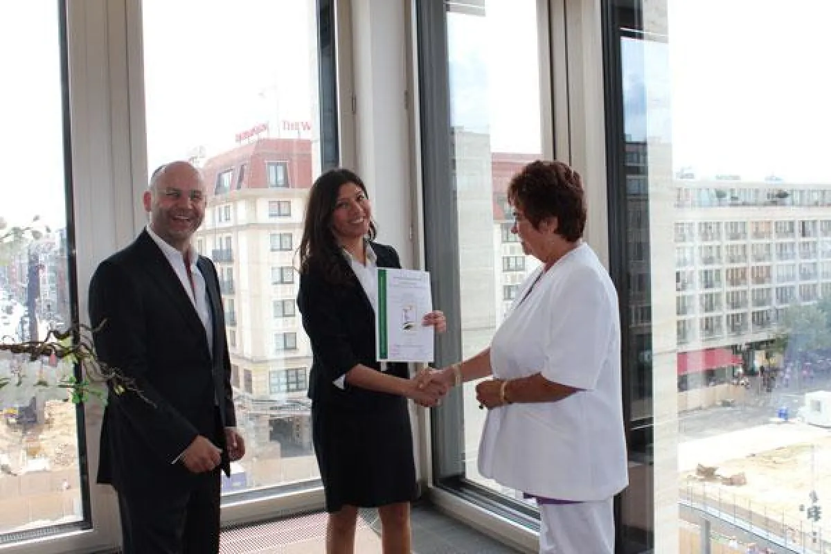 feierliche Ernennung Unter den Linden