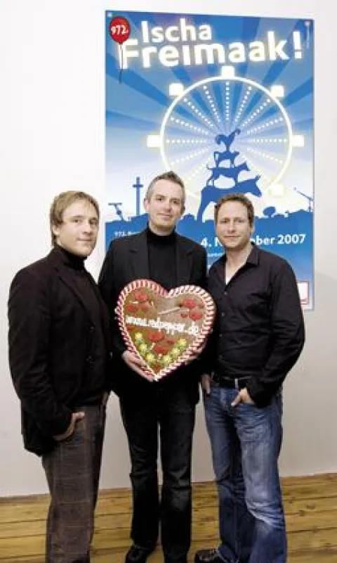 Freimarkt-Fans und Ideengeber für das neue Erscheinungsbild: red pepper-Geschäftsführer Thomas Loest und Dayen Hegemann sowie Prokurist Jan Weller (von links nach rechts)