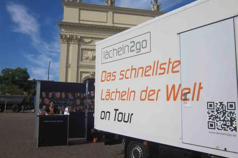 Das schnellste Lächeln on Tour Bild: Das schnellste Lächeln on Tour