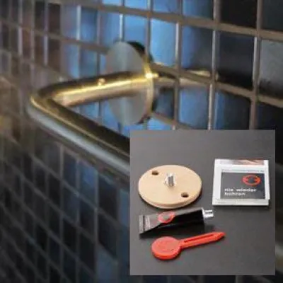 Duschvorhangstangen rückstandsfrei montieren ohne Bohren, ohne Löcher, ohne Ärger! Bild: Duschvorhangstangen rückstandsfrei montieren ohne Bohren, ohne Löcher, ohne Ärger!