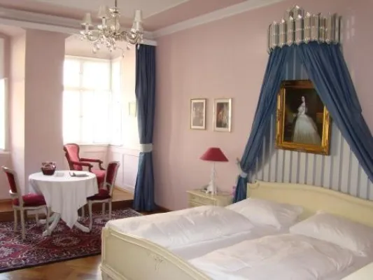 Romantik Hotel Post und GEO Reisecommunity starten gemeinsames Projekt: Wettbewerb „Ihr romantischster Ort“ Bild: Romantik Hotel Post und GEO Reisecommunity starten gemeinsames Projekt: Wettbewerb „Ihr romantischster Ort“