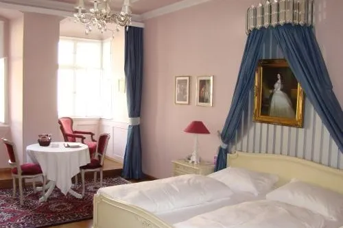 Romantik Hotel Post und GEO Reisecommunity starten gemeinsames Projekt: Wettbewerb „Ihr romantischster Ort“ Bild: Romantik Hotel Post und GEO Reisecommunity starten gemeinsames Projekt: Wettbewerb „Ihr romantischster Ort“
