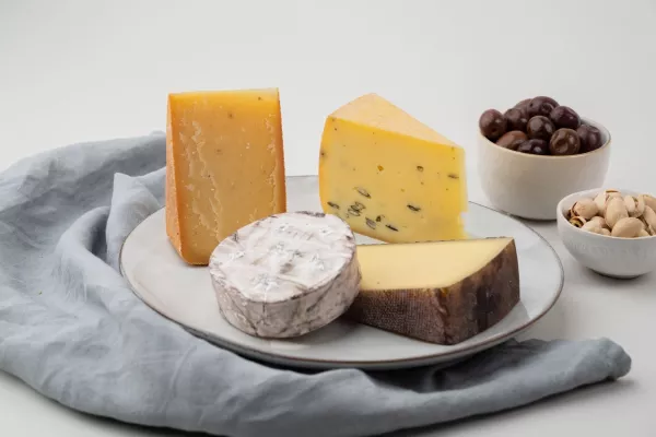 Bild: cheezy: Feinster Schweizer Käse direkt nach Hause geliefert