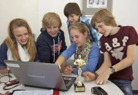 Kurzfilm-Wettbewerb „Wa(h)re Schönheit“ Bild: Kurzfilm-Wettbewerb „Wa(h)re Schönheit“