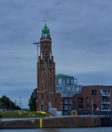 Bild: Installation der LifeLadder® Thor im Neuen Hafen Bremerhaven