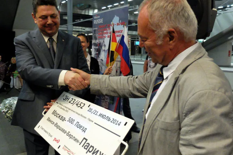Bild: Moskau – Berlin – Paris: 500. Fahrt des russischen Fernverkehrszuges