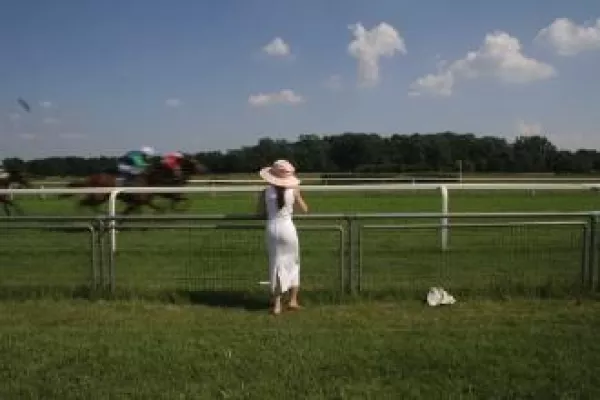 Bild: After-work-Renntag am Mittwoch verspricht besondere Atmosphäre