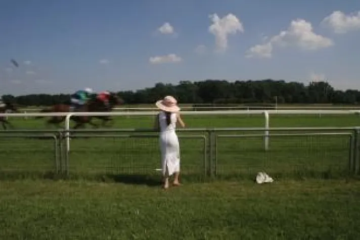 Bild: After-work-Renntag am Mittwoch verspricht besondere Atmosphäre