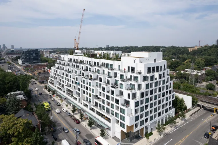 Urbanen Raum gewinnen mit Nano-Fassadendämmung Bild: Urbanen Raum gewinnen mit Nano-Fassadendämmung