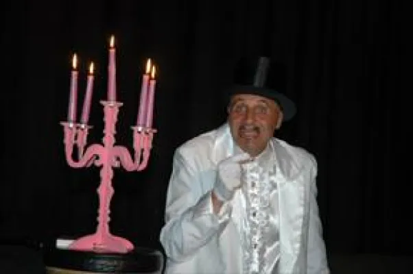 Bild: Das Gespenst von Canterville spukt auf der Ehrenburg