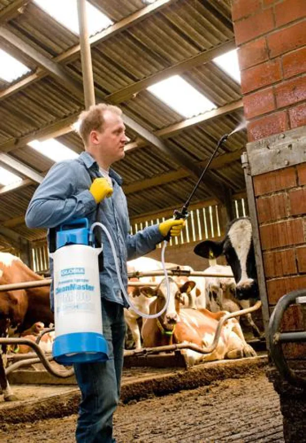 Gloria präsentiert auf der Eurocido Sprühgeräte für die Schädlingsbekämpfung.