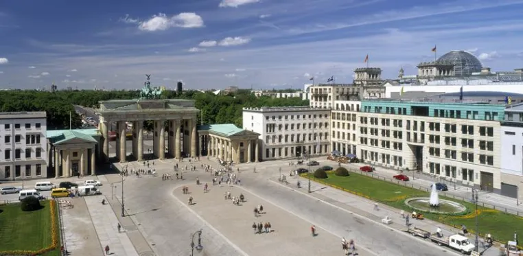 Bild: Warum wir eine neue Aufklärung brauchen: Ernst Ulrich von Weizsäcker hält die 2. Pariser Platz Rede