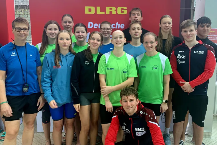 Bild: Mönchengladbacher Rettungsschwimmer schwimmen neuen deutschen Rekord und sind in den TopTen Deutschlands