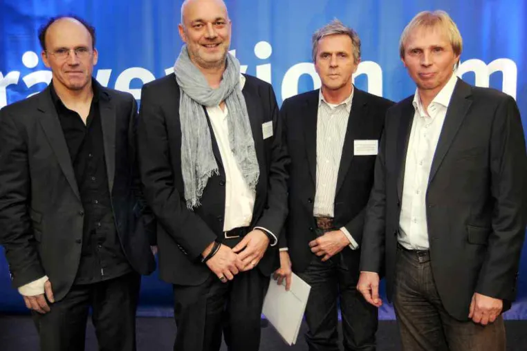 Sportunfälle sind kein Schicksal - Symposium zur Prävention im Fussball Bild: Sportunfälle sind kein Schicksal - Symposium zur Prävention im Fussball
