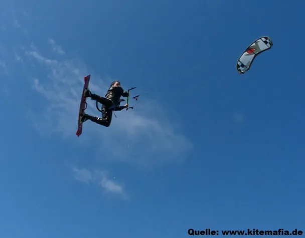 Bild: Ausbildung zum Kitesurf-Lehrer an der Ostsee