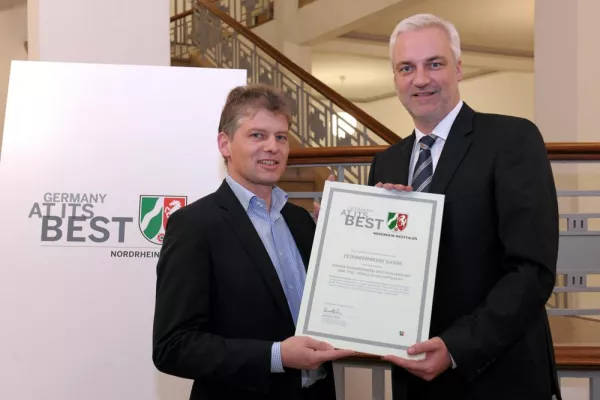 Feinbrennerei Sasse ins „Buch der Besten“ aufgenommen Bild: Feinbrennerei Sasse ins „Buch der Besten“ aufgenommen