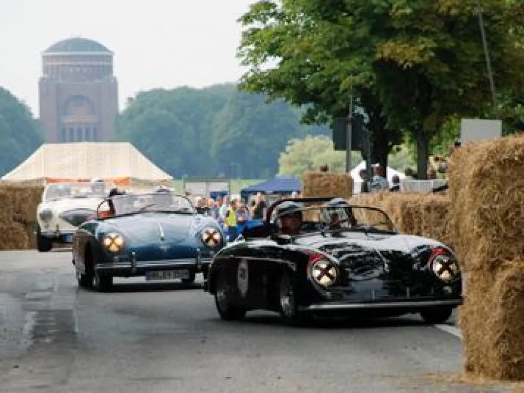 Automuseum PROTOTYP beim Hamburger Stadtpark Revival 2011