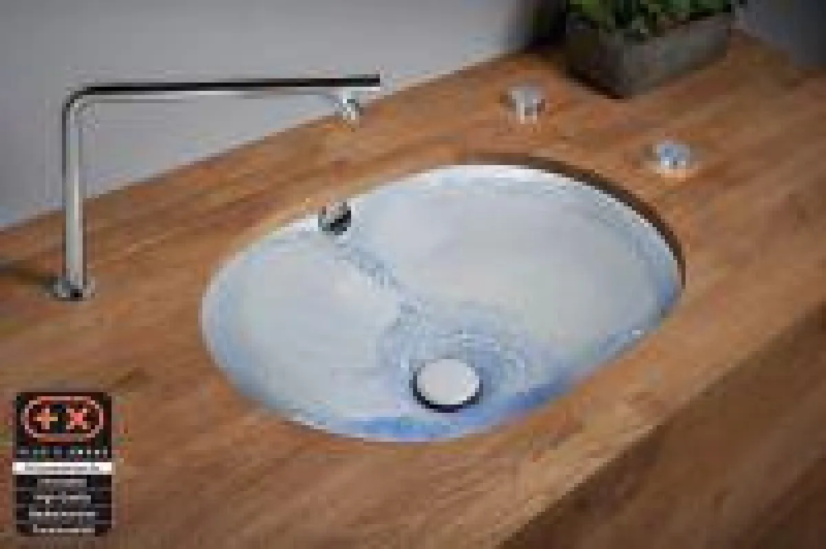 Selbstreinigender Metropole AutoClean Waschtisch von  	VitrA Bad