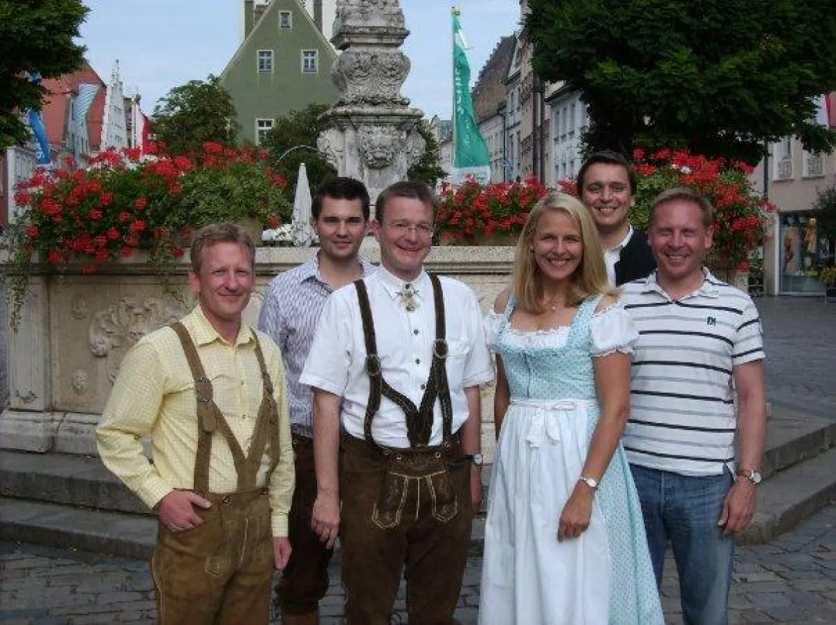 Liberale in Straubing (v. links): Mario Schieferdecker (Vorsitzender), Florian Weinzierl, Dr. Andreas Fischer (MdL), Julika Sandt (MdL), Franz Prockl, Manfred Krönauer