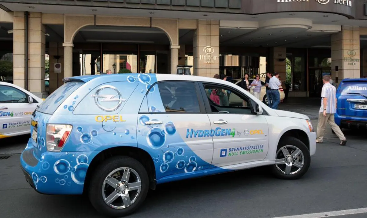Opels Brennstoffzellenstudie HydroGen 4 in Dippoldiswalde