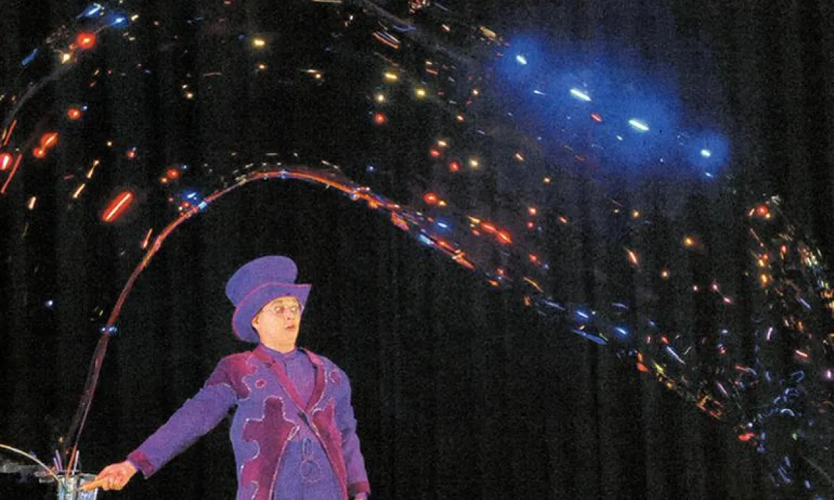 Für faszinierende Gebilde sorgte Seifenblasen-Künstler Blub.