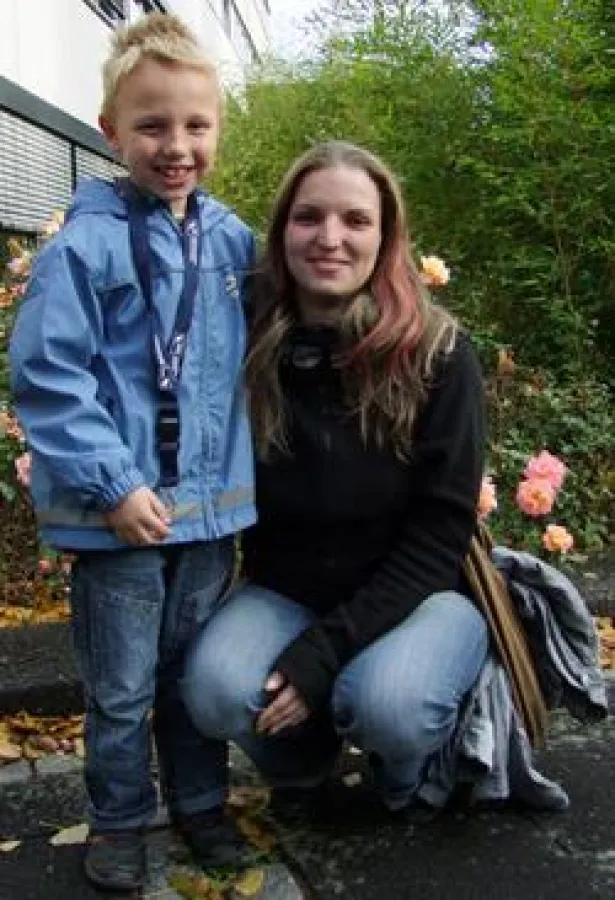 Schauen zuversichtlich in die Zukunft - Susanne Borchardt und Sohn Julian.