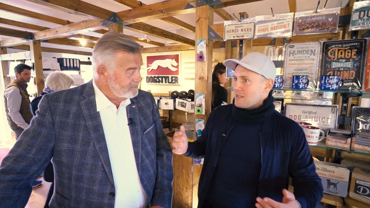 Bild: Franchise auf SYLT - Oli.P und Pauline Petzsokat eröffnen 2. Store - DOGSTYLER® Franchiseblog #0016