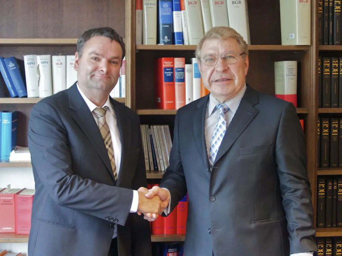 Zufrieden mit der Regelung der Unternehmensnachfolge