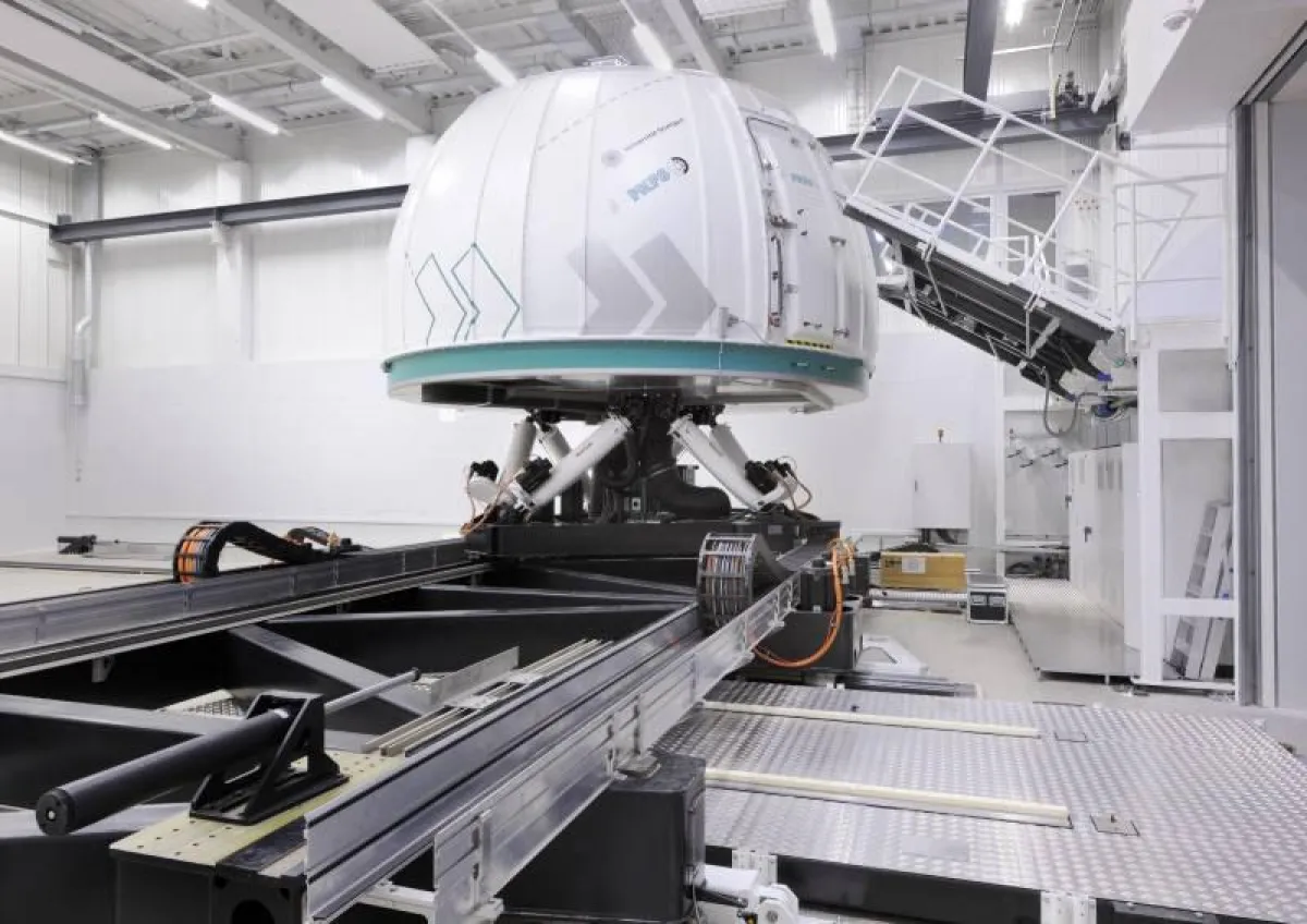 Im Notfall bremsen die ACE Sicherheitsstoßdämpfer die Energie von bis zu 18 Tonnen bei einer maximal