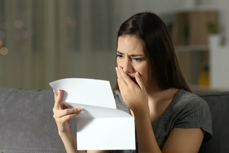 Millionen Deutsche trauen der SCHUFA nicht über den Weg: Massives Vertrauensproblem erkennbar! Bild: Millionen Deutsche trauen der SCHUFA nicht über den Weg: Massives Vertrauensproblem erkennbar!