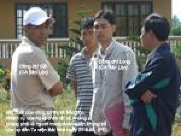 Bild: Religionsterror in Vietnam gegen 400 junge Thich Nhat Hanh's Schüler. Übt China Druck auf Vietnam aus?